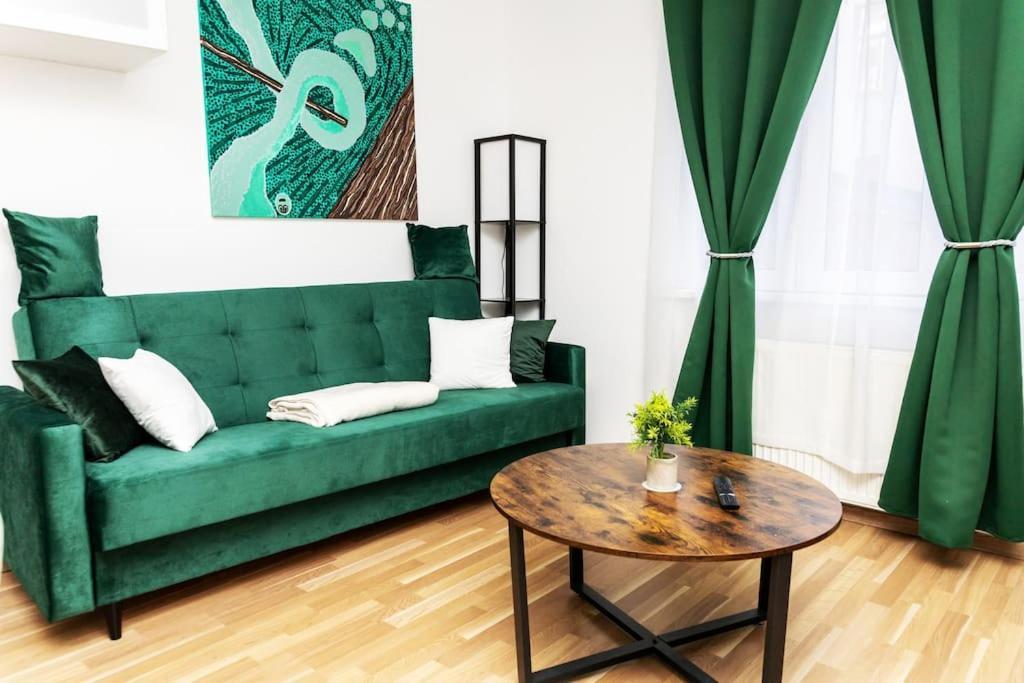 City Apartment Top Location, Quiet And Cozy Ideal To Relax Or Work 维也纳 外观 照片